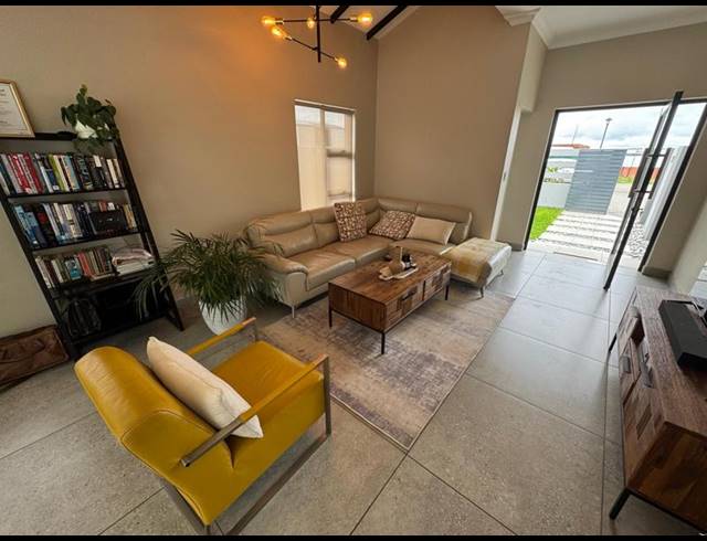 3 BEDROOM HOUSE FOR SALE IN GLEN ERASMIA